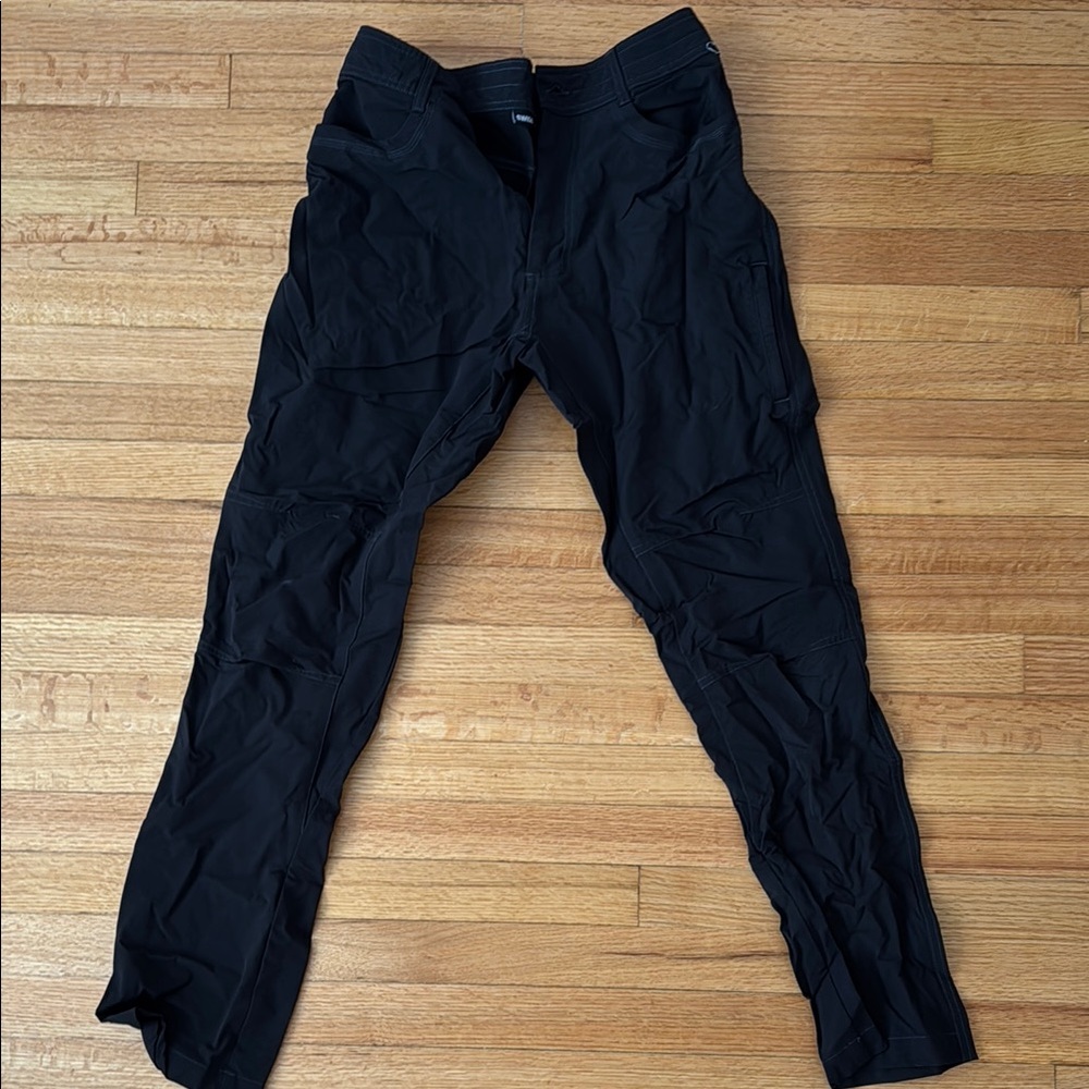 Men's Black Cargo Pants